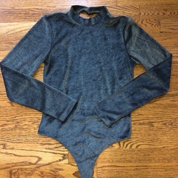 UO Open-Back Textured Bodysuit - Picture 3 of 8